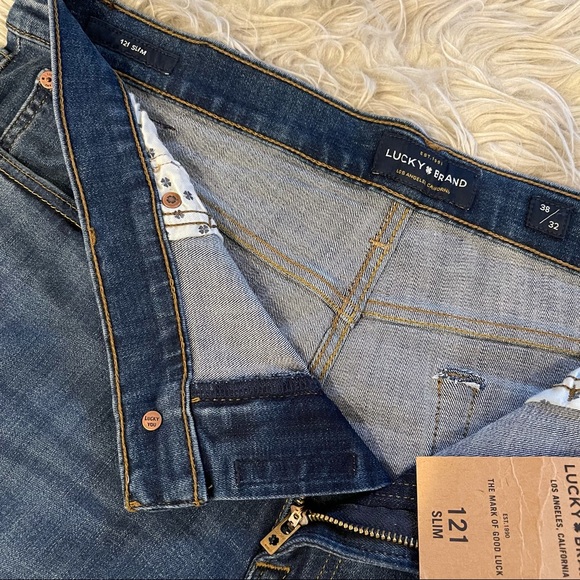 Lucky Brand Men’s 121 Slim-Straight Jean - Picture 4 of 5